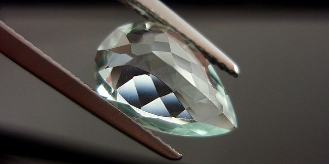 ブラジル産アンブリゴナイト☆ペアシェイプ12ｘ8☆3.11ct.